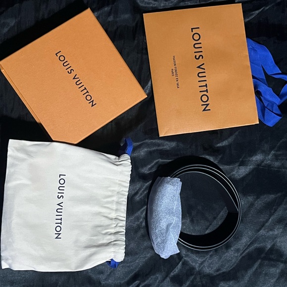 Louis Vuitton Mens Black Initials belt - Picture 2 of 5